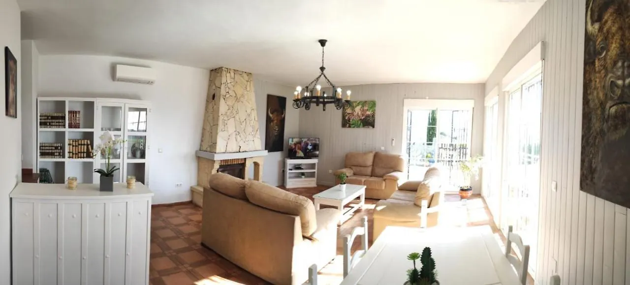 Villa Yasleni Malaga 0*,